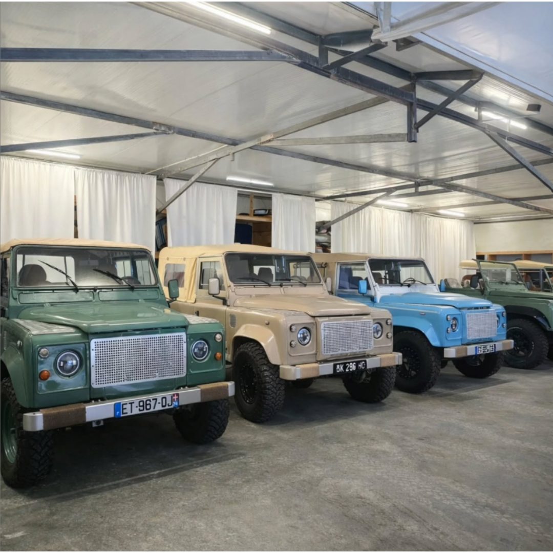 Atelier Art & Custom : Defender en cours de restauration complète