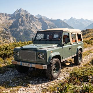 Trois quarts avant du Defender 110 V8